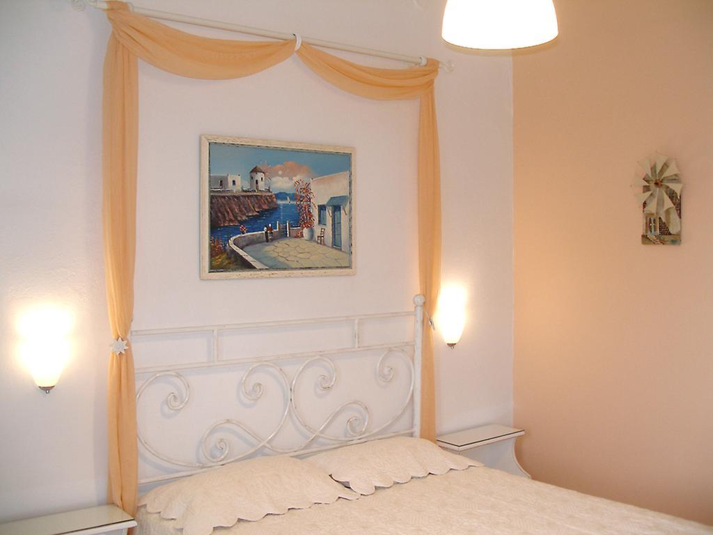 Arethousa Plaka  Extérieur photo
