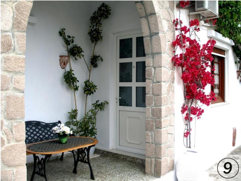 Arethousa Plaka  Extérieur photo